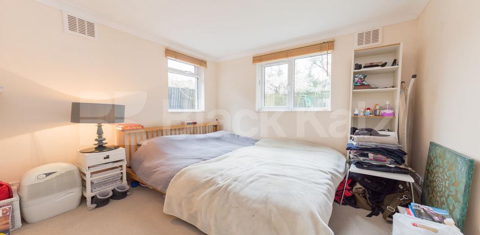 			2 Bedroom, 1 bath, 1 reception Ground Floor Flat			 Crouch Hill, Crouch End